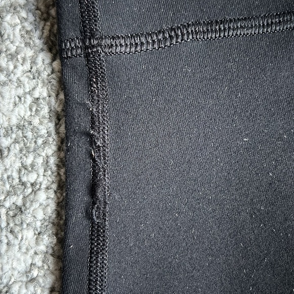 Lululemon Wunder Under black leggings size 6 - Picture 5 of 5
